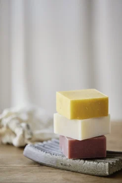 Outlet Soap No. 6 100 g, Rose/Rosemary/Roman Chamomile Kropspleje