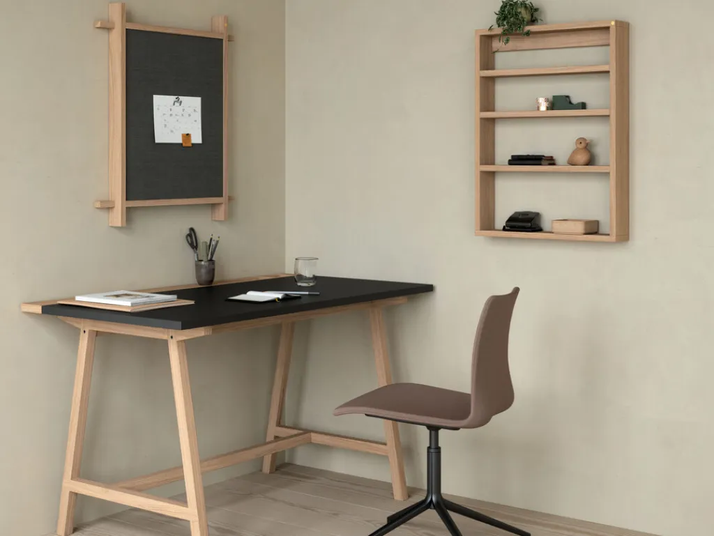 Andersen Furniture Hylder > A-Podium Shelf H70 cm, Eg/Hvid Lak