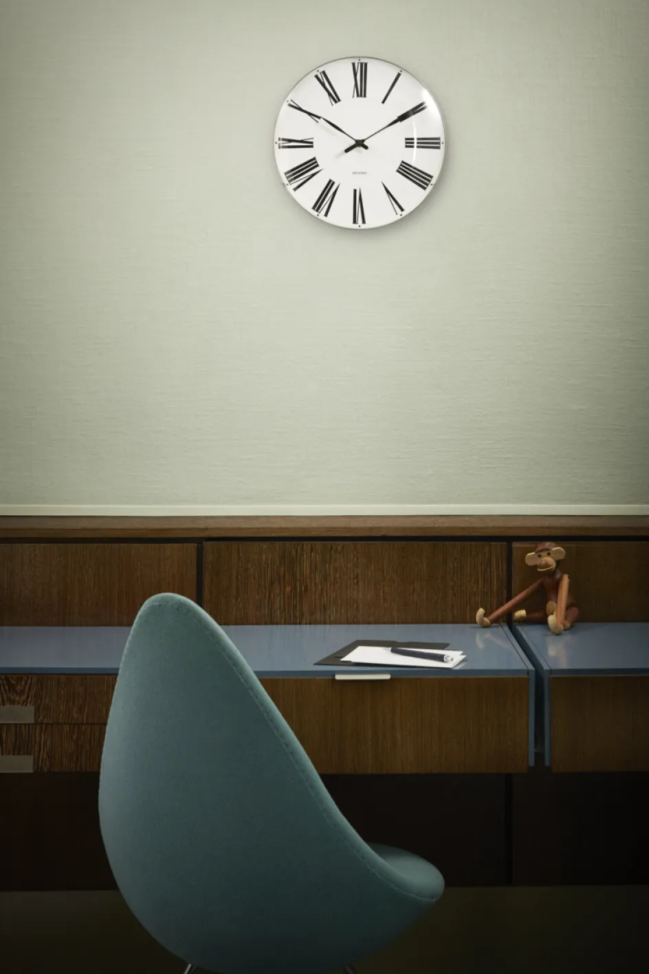 Sale Arne Jacobsen Roman Vægur , Hvid/Sort