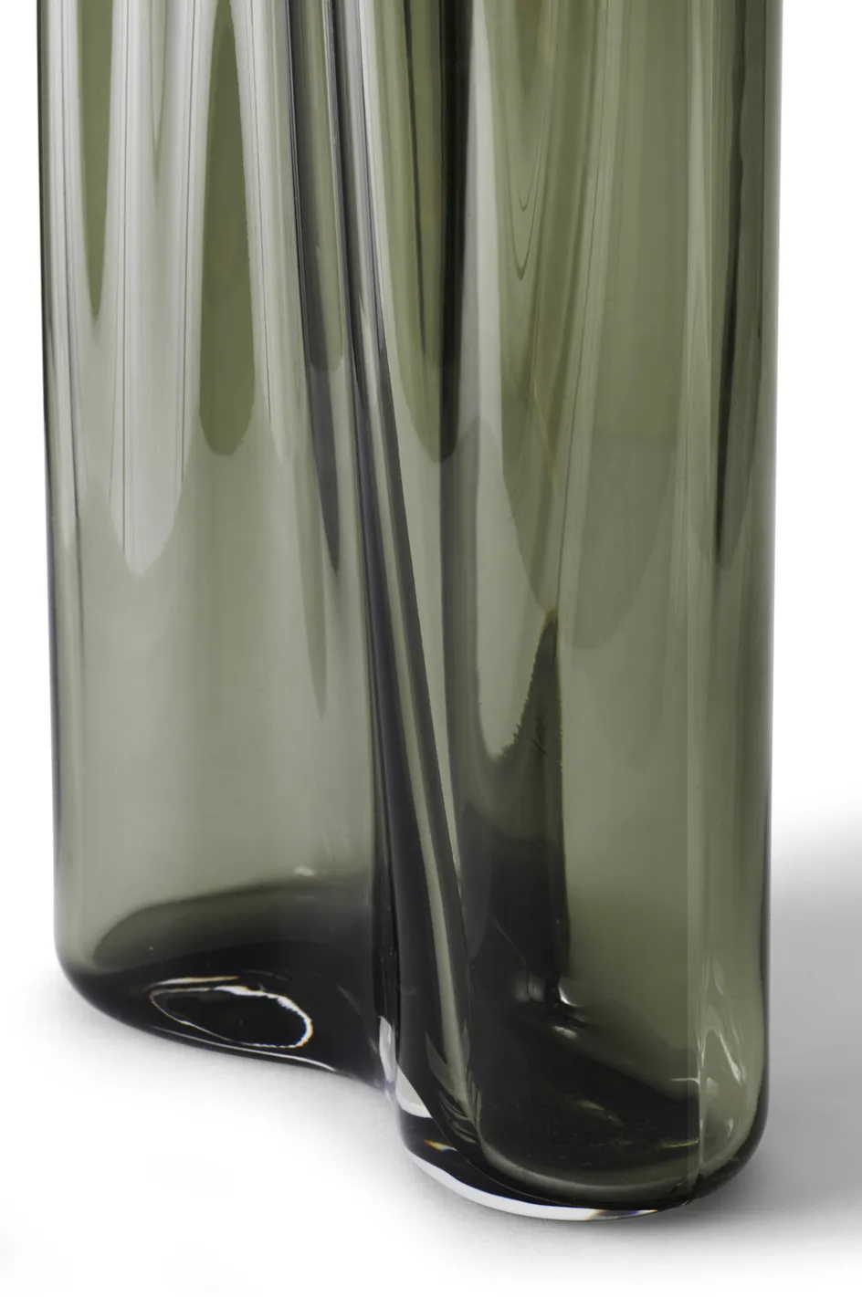 Best Audo Copenhagen Aer Vase H, Smoke