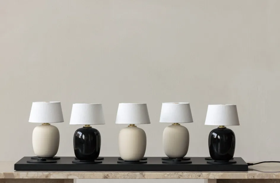 New Audo Copenhagen Opladningsbræt til Portable Lampe 76,5 cm, Sort