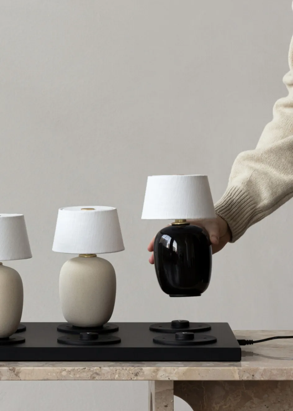 New Audo Copenhagen Opladningsbræt til Portable Lampe 76,5 cm, Sort