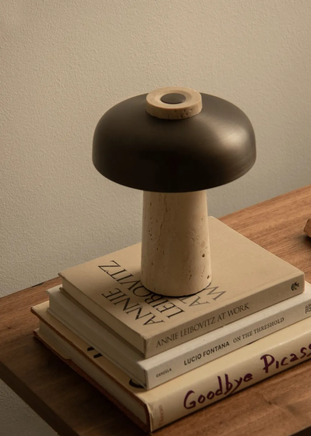 Clearance Reverse Trådløs Bordlampe H24,5 cm , Beige/Bruneret Messing Bordlamper|Trådløse Lamper