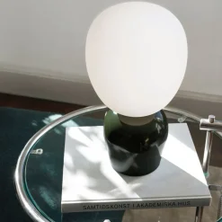 Hot Belid Buddy Bordlampe H33,5 cm, Grøn/Opal