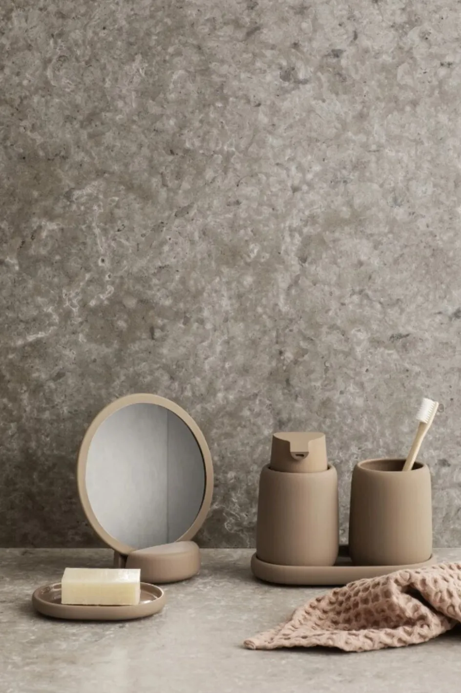 Clearance Blomus SONO Sæbedispenser 250 ml, Tan