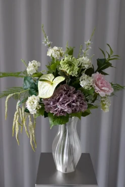 BLOOM OBJECTS Stue >