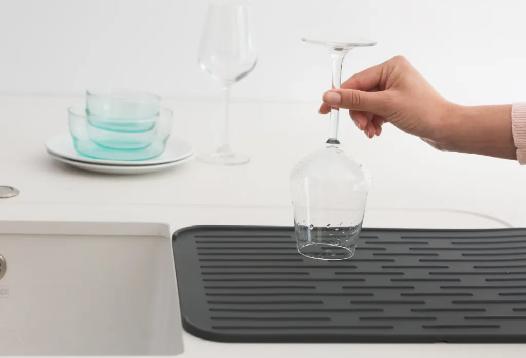 Brabantia Opvask|Opvask > Sink-Side Silikoneopvaskemåtte 43,8 cm, Mørkegrå