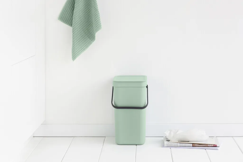 Brabantia Affaldsspande Og Tilbehør|Affaldsspande > Sort & Go Affaldsspand m. Låg ,