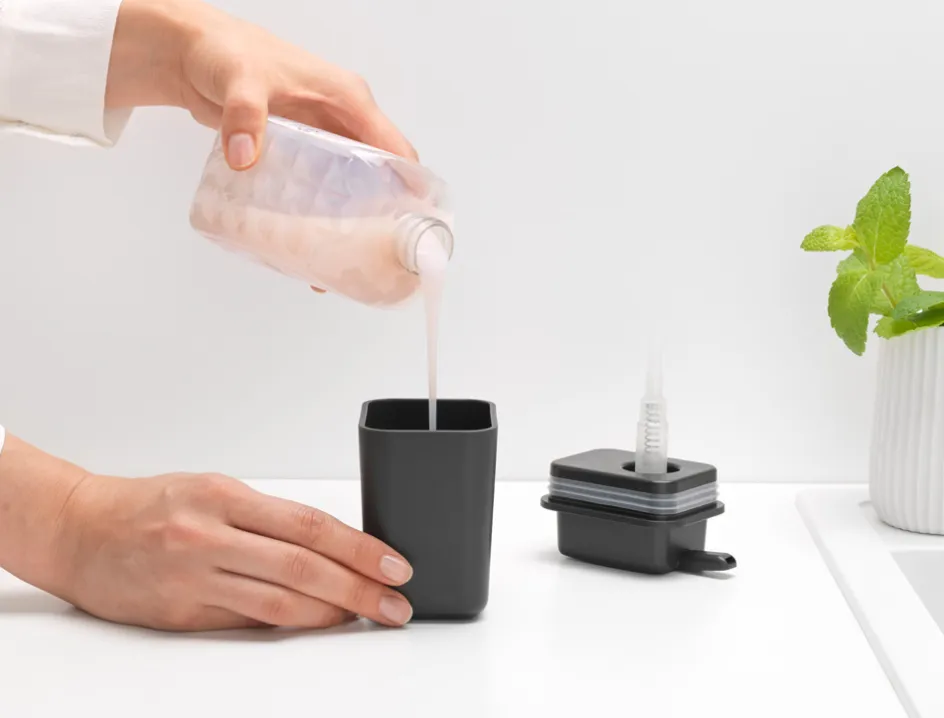 Discount Brabantia Sink-Side Sæbedispenser, Mørkegrå