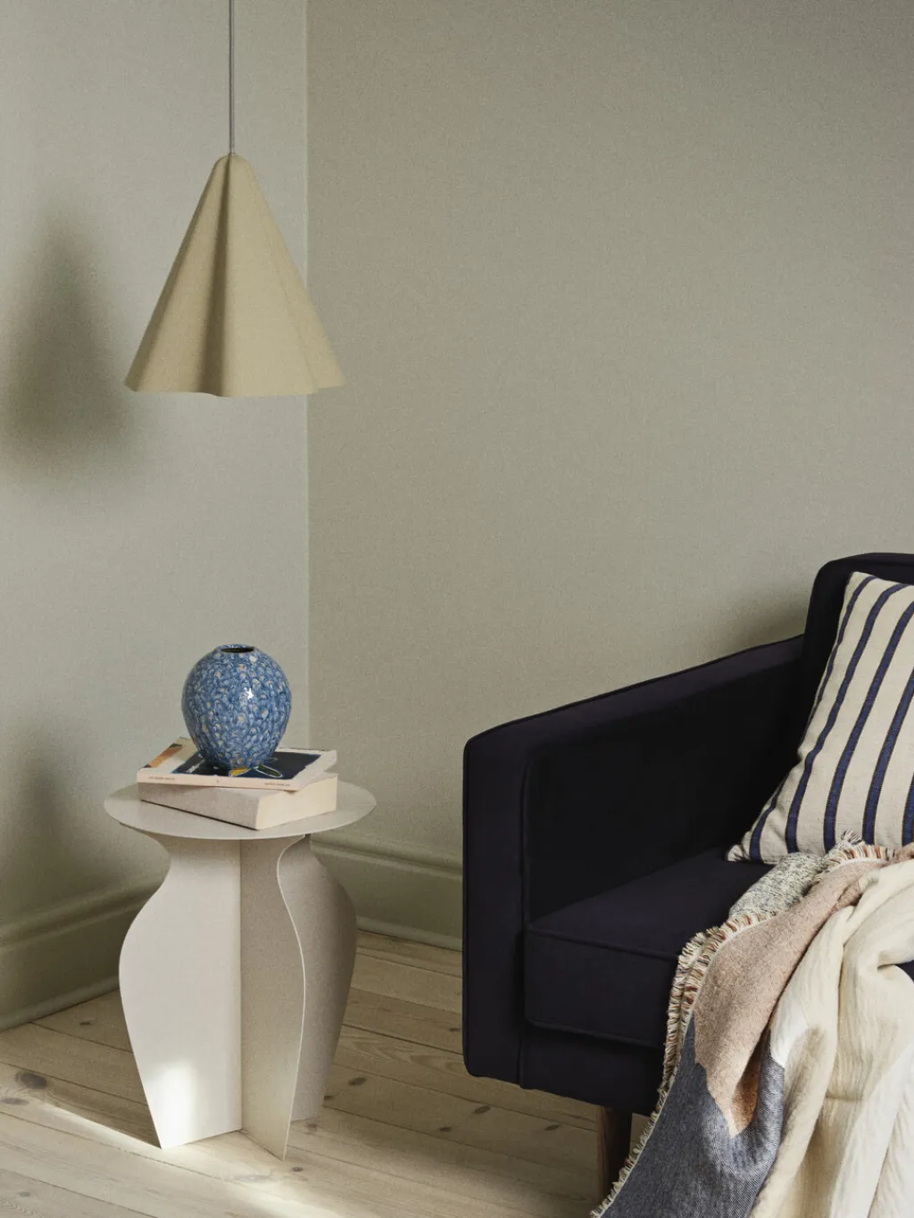 Broste Copenhagen Borde > Urna Sidebord H45 cm,
