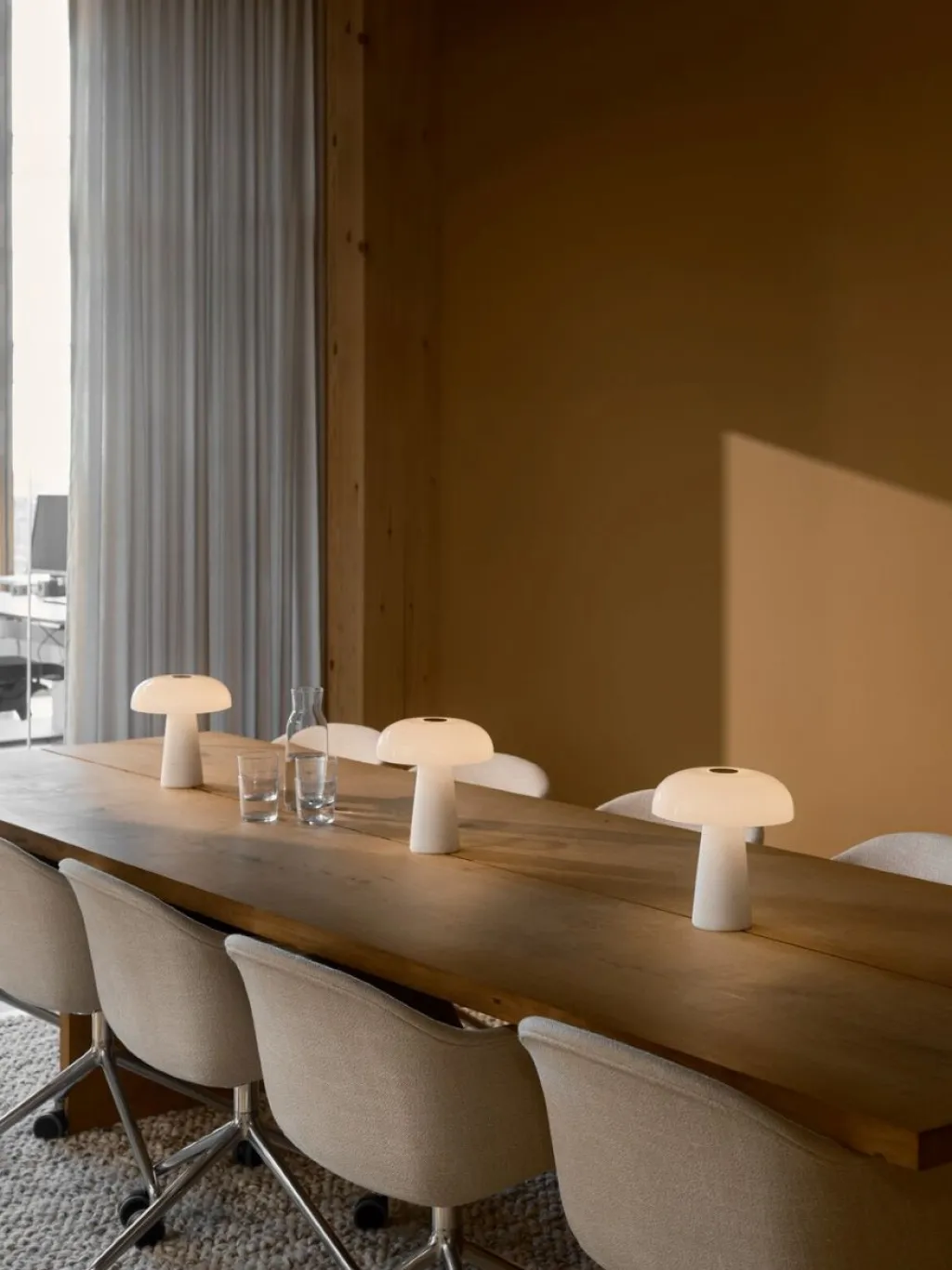 DFTP Bordlamper|Trådløse Lamper > Glossy Mini Trådløs Bordlampe LED H24 cm,