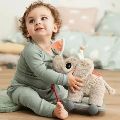 Børn Done By Deer Baby- Og Småbørnslegetøj > Elphee Trækdyr 29 cm, Sand