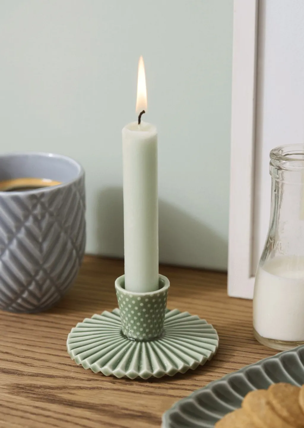 Dottir Lysestager > Nordic Design Pipanella Fan Dot Lysestage H4,6 cm, Spruce