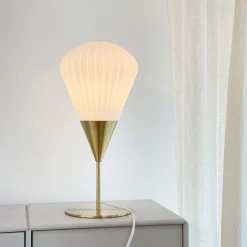 Discount Dyberg Larsen Ballon Bordlampe H45,5 cm, Opal/Messing