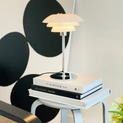 Discount Dyberg Larsen DL20 Bordlampe H30 cm, Opal/Krom