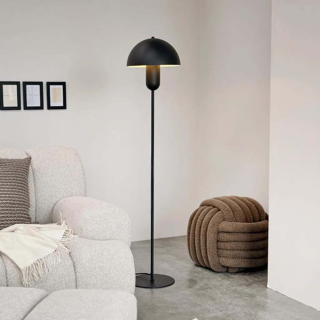 Outlet Movie Gulvlampe 138 cm, Sort Gulvlamper