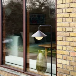 Dyberg Larsen Lamper Til Haven Og Terrassen|Bedlamper Og Havelamper > Nova Udendørs Havespyd/Lyskugle LED m. Fjernbetjening H80 cm, Sort