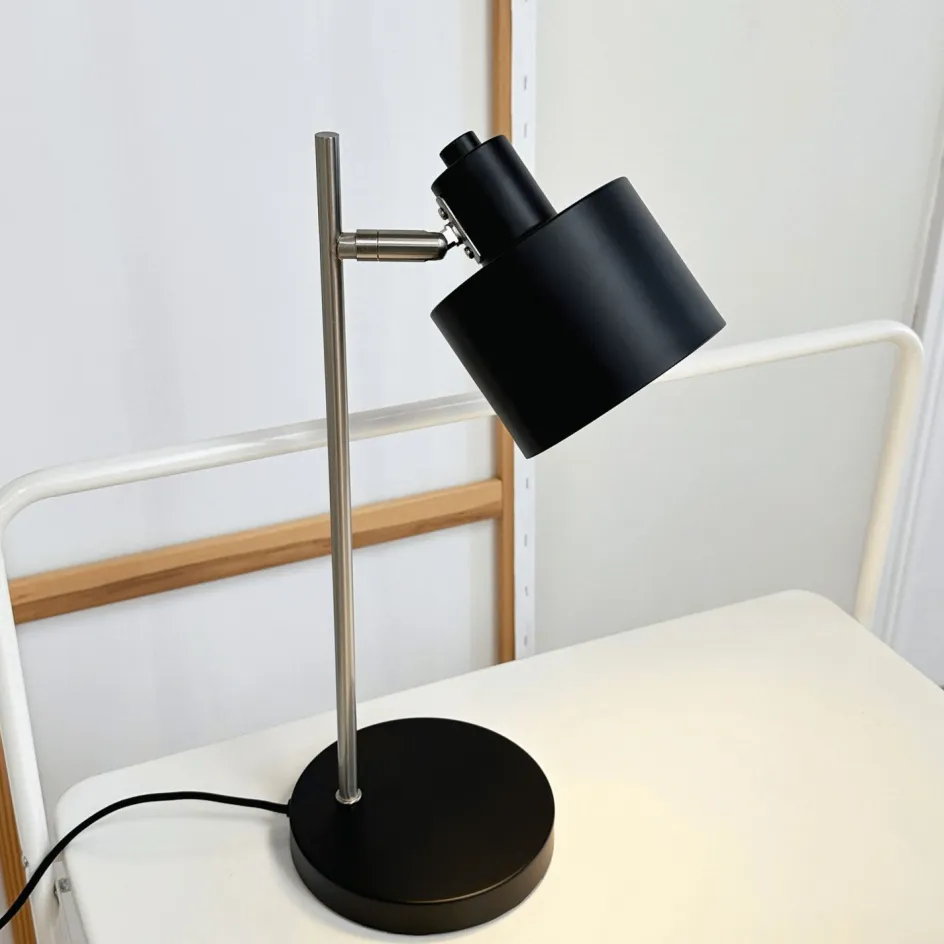 Online Dyberg Larsen Ocean Bordlampe H43, Sort/Børstet Stål