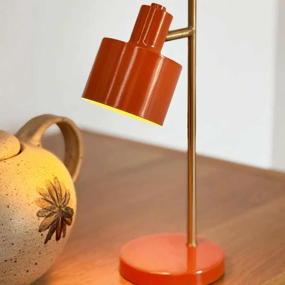 Hot Dyberg Larsen Ocean Trådløs Bordlampe Mini LED H28 cm, Orange/Messing
