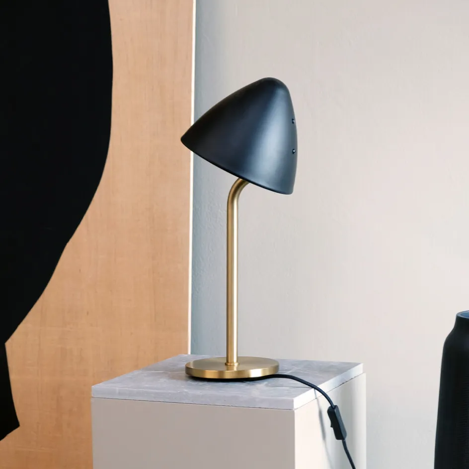 Outlet Dyberg Larsen OULU Bordlampe H47 cm, Sort/Messing