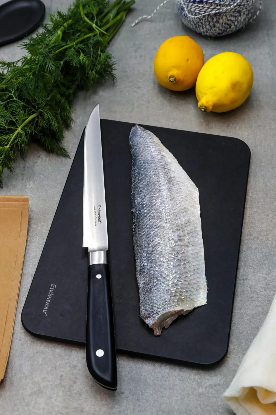 Outlet Endeavour Little Fish Kniv 17 cm, Sort