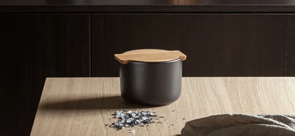 Sale Nordic Kitchen Saltkar m. Låg Ø10,5 cm, Sort Salt Og Peber|Salt Og Peber