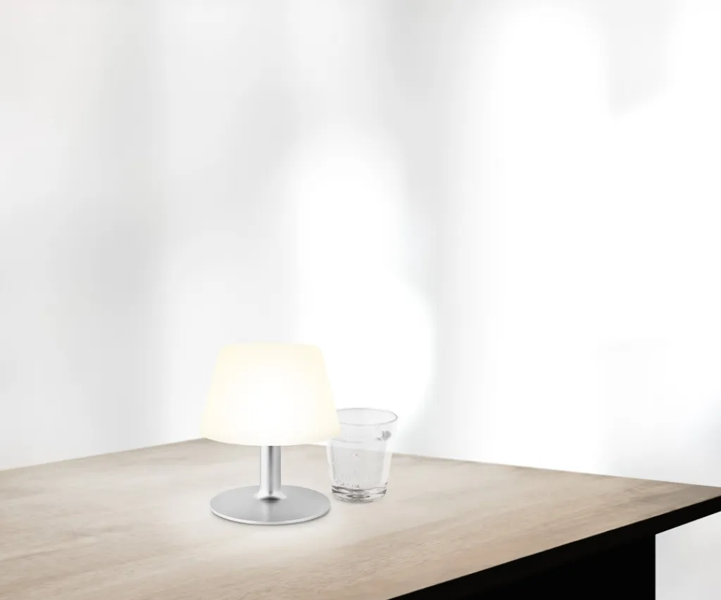 Eva Solo Lamper Til Haven Og Terrassen|Solcellelamper > SunLight Bordlampe H, Hvid/Stål