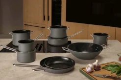 Eva Trio Gryder Og Kasseroller > Grey Line Kasserolle m. Keramisk Slip-Let Belægning 13 cm/1,1 L, Grå