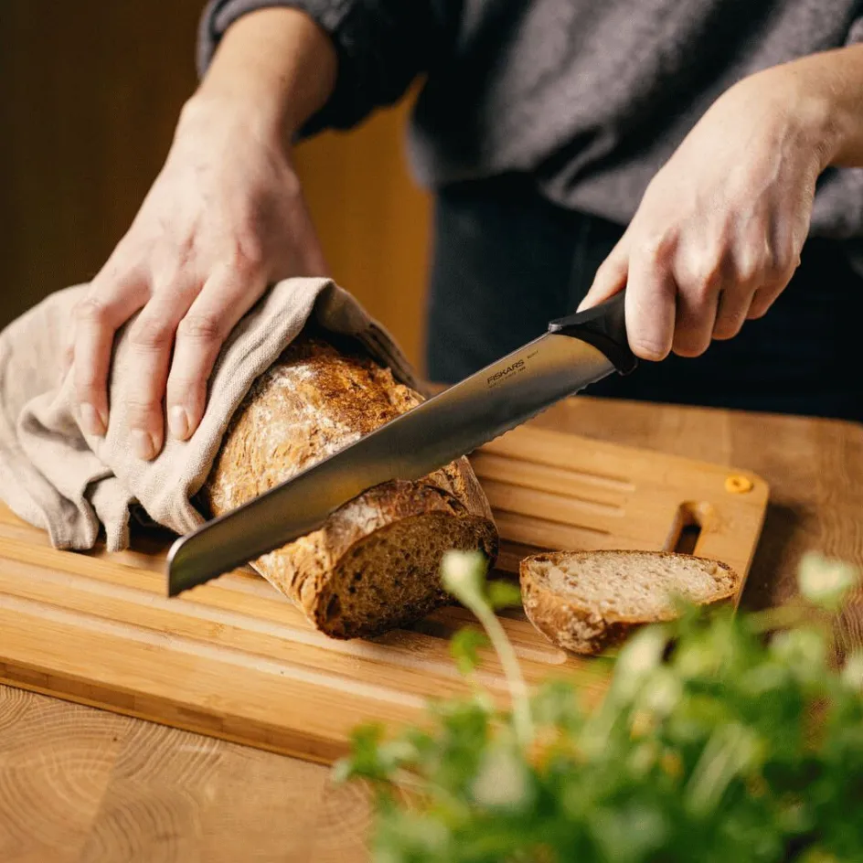 New Fiskars Essential Brødkniv 23 cm