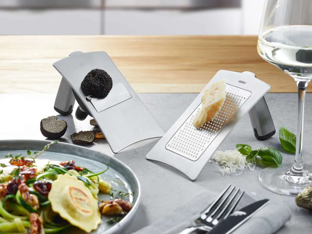 New FORMAGGIO Gourmet Rivejern 14,7 cm Skrælleredskaber