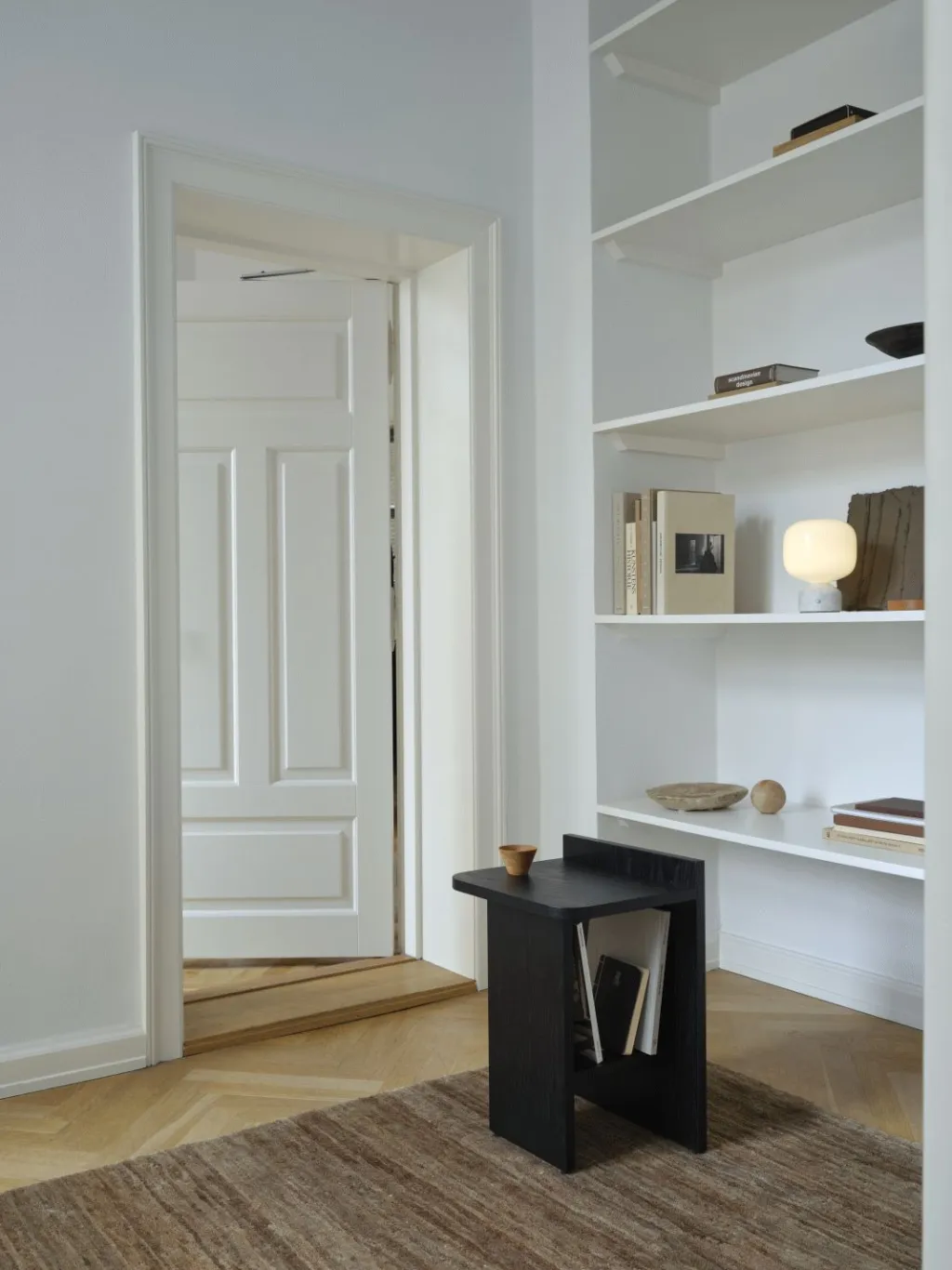 Best Ismo Sidebord H56 cm, Borde