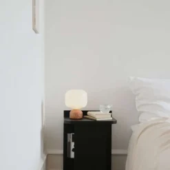 New GEJST Meemo Trådløs Bordlampe H23 cm, Gyldenrød Marmor