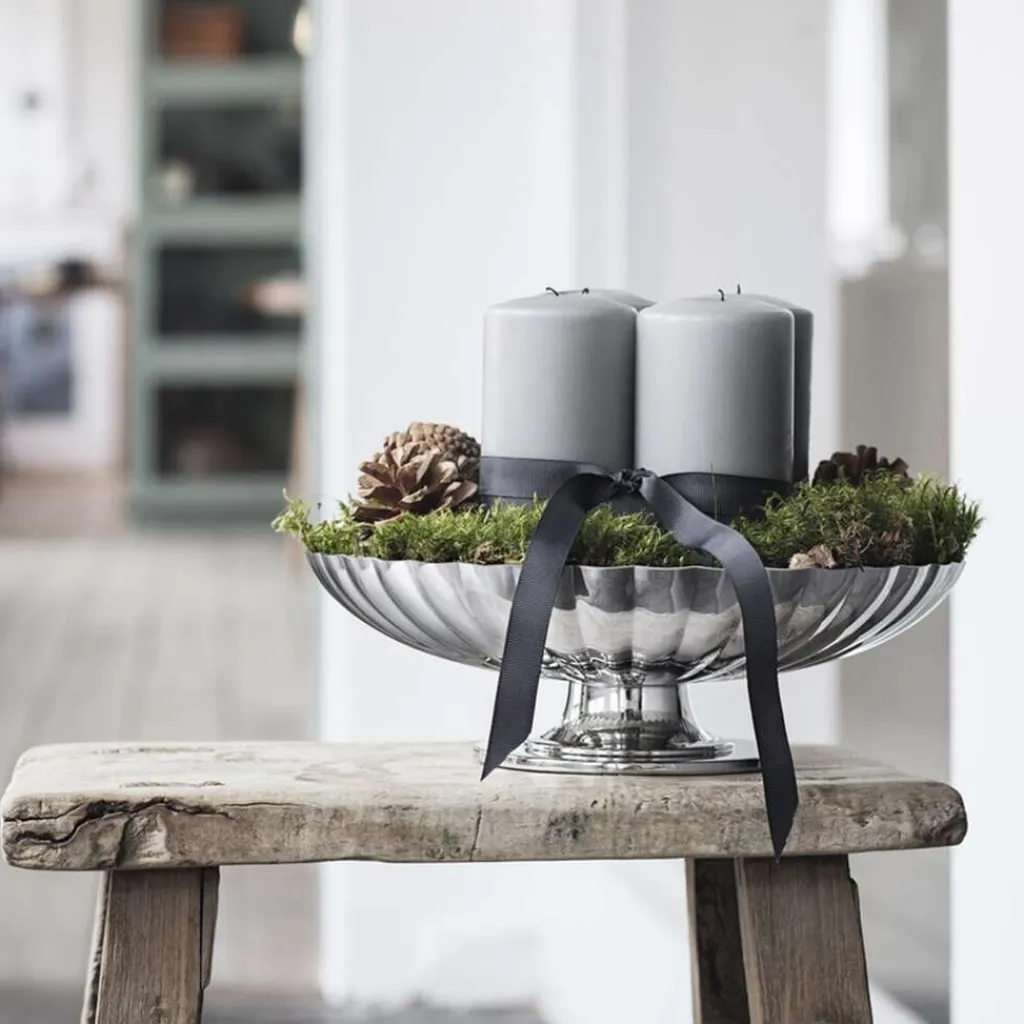 Georg Jensen Stue|Pynteskåle Og Fade > Bernadotte Fad på Fod 28 cm, Blankt Stål