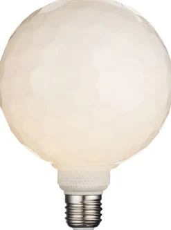 Halo Design E27 Led-Pærer > Colors Geo Pære LED E27 4W 3 Step 16,5 cm, Opal