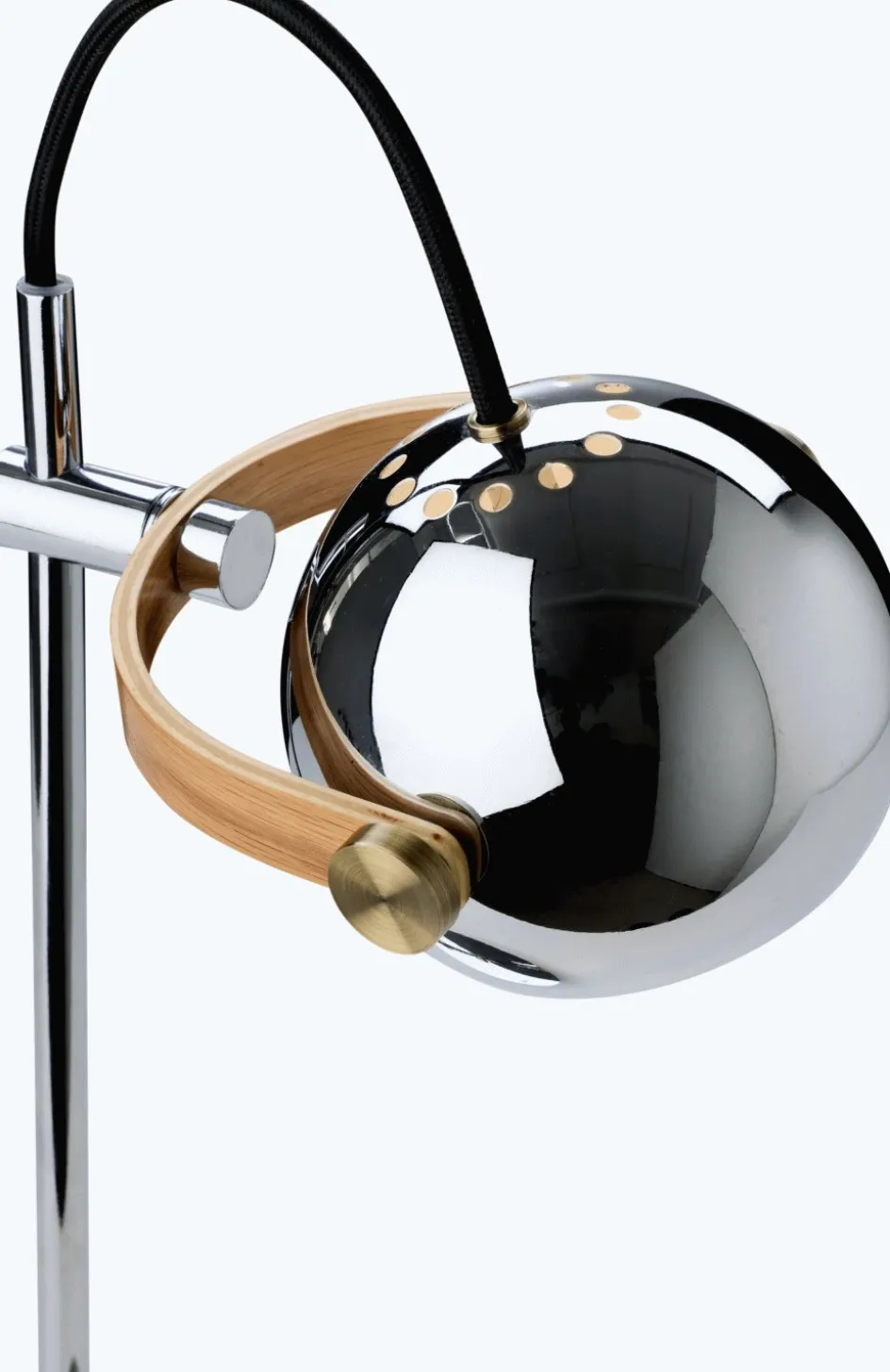 Outlet Halo Design DC Trådløs Bordlampe LED H35 cm, Chrome