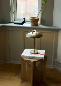 Clearance Halo Design Stepp 1-2-3 Trådløs Bordlampe LED H28 cm, Antik Messing