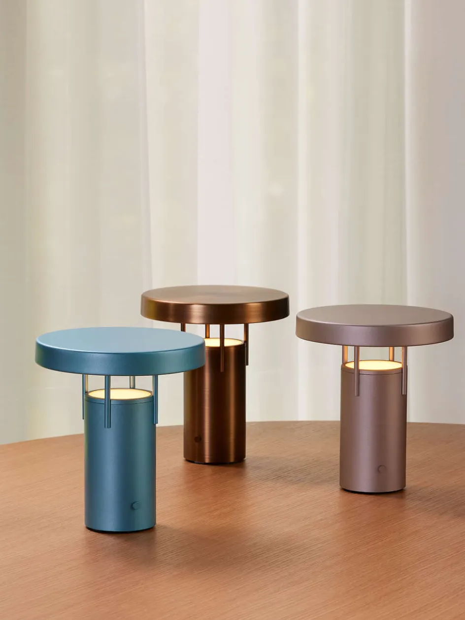 Best Hübsch BringMe Trådløs Bordlampe LED H20 cm, Metallic Turquoise