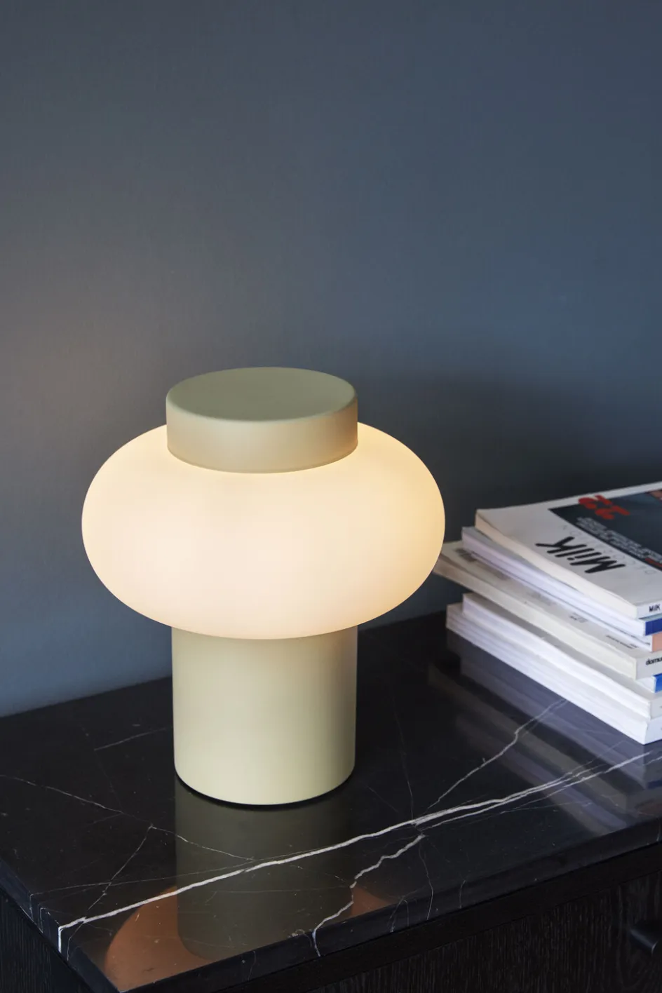 Hübsch Camp Bordlampe H25 cm, Sand/Hvid