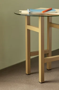 Hübsch Borde > Elevate Sidebord H44 cm, Klar/Olivengrøn