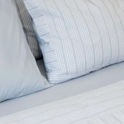 Clearance Home by Ilse Jacobsen Sengetøj , Støvet/Blå Striber