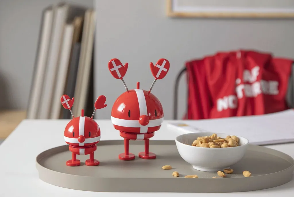 Hoptimist Stue|Træfigurer Og Figurer > Roligan , Rød