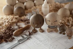 Hoptimist Stue|Træfigurer Og Figurer ><noscript><img data-lazyloaded=