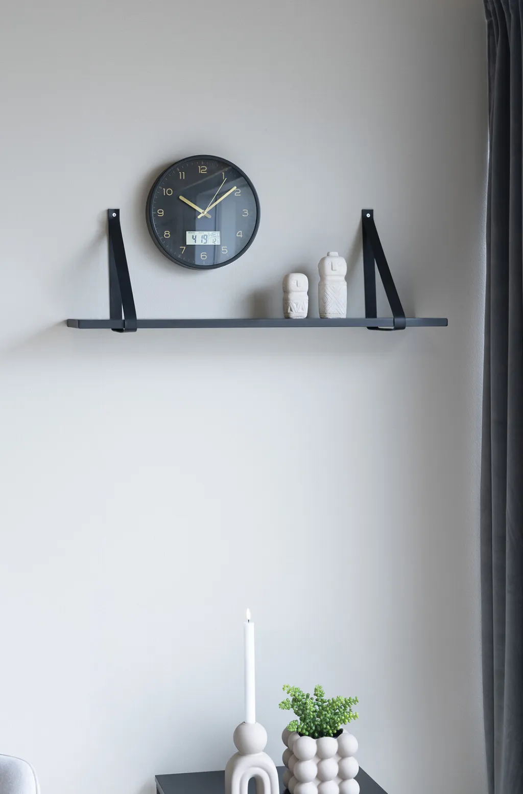 House Nordic Ure Og Vejrstationer > Amiens Vægur Ø25 cm, Sort