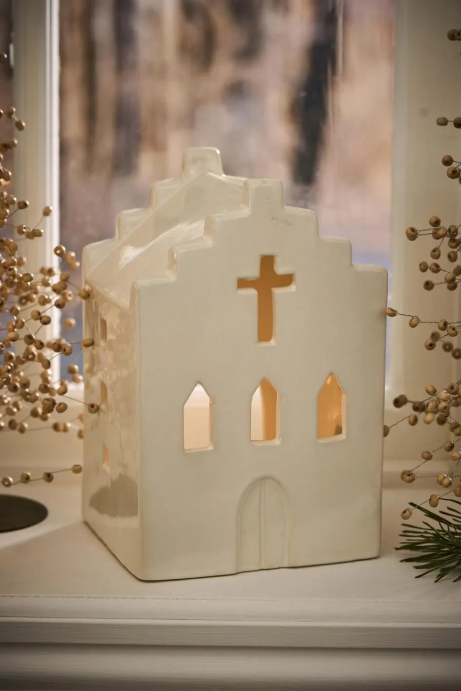 Online Ib Laursen Stillenat Lyshus Kirke H19,2 cm, Creme