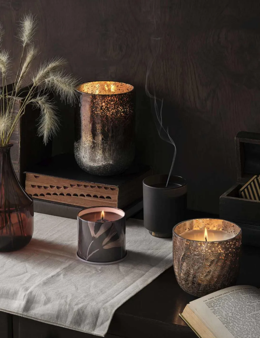 Hot Duftlys ?12/H11,5 cm, Woodfire Duftlys