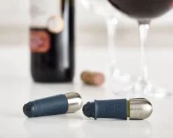 Online Joseph Joseph BarWise Twist-lock Vinpropper 2 stk, Blå