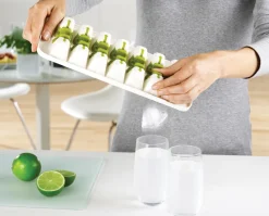 Sale Joseph Joseph QuickSnap Plus Isterningbakke, Hvid/Blå