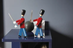 Discount Kay Bojesen Denmark Kay Bojesen Officer m. Sabel Lille 22,5 cm, Malet Bøgetræ