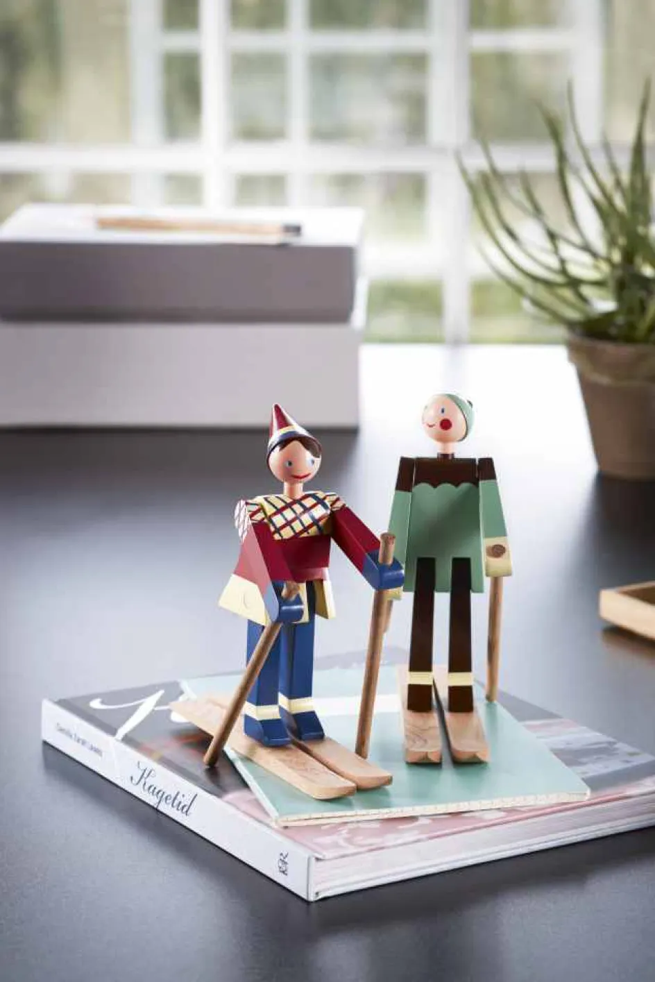 Kay Bojesen Denmark Kay Bojesen Skiløber Boje 16 cm, Malet Bøgetræ