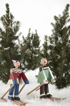 Kay Bojesen Denmark Træfigurer Og Figurer > Kay Bojesen Skiløber Datti 15,5 cm, Malet Bøgetræ